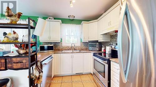 4 King Street, Cornwall, ON - Indoor Photo Showing Kitchen