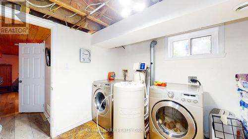 4 King Street, Cornwall, ON - Indoor Photo Showing Laundry Room