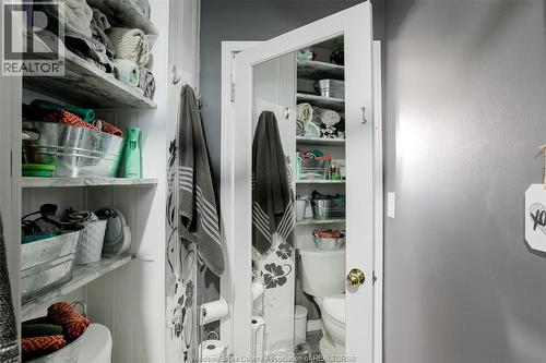 3612 King, Windsor, ON - Indoor