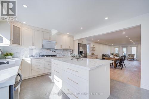 20 Saddletree Drive, Toronto, ON - Indoor Photo Showing Kitchen With Upgraded Kitchen