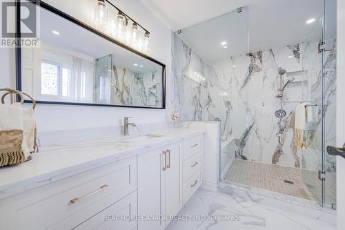 20 Saddletree Drive, Toronto, ON - Indoor Photo Showing Bathroom