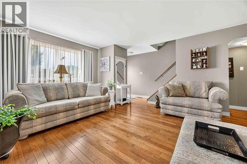 200 St. Clair Boulevard Unit# 2, St Clair, ON - Indoor Photo Showing Living Room