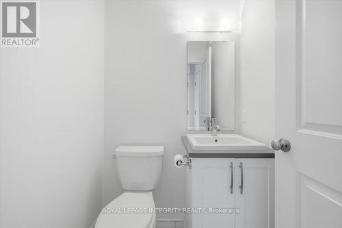 359 Axis Way, Ottawa, ON - Indoor Photo Showing Bathroom