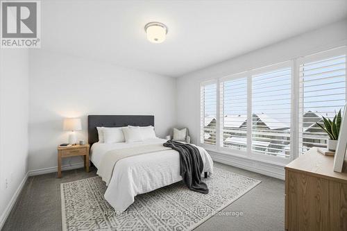 359 Axis Way, Ottawa, ON - Indoor Photo Showing Bedroom