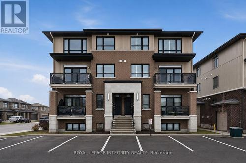 359 AXIS WAY  Ottawa, ON K1W 0L7