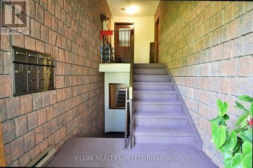20 Tecumseh Street, St. Thomas, ON - Indoor Photo Showing Other Room