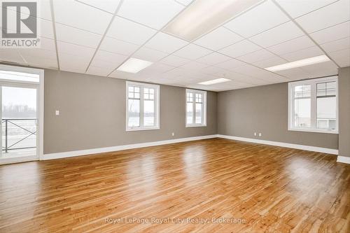 403 - 2 Colonial Drive, Guelph (Pineridge/Westminster Woods), ON - Indoor Photo Showing Other Room