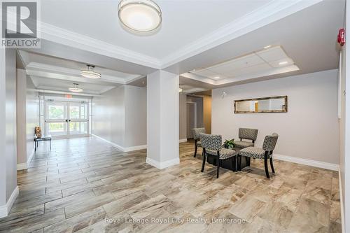 403 - 2 Colonial Drive, Guelph (Pineridge/Westminster Woods), ON - Indoor Photo Showing Other Room