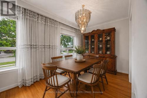 33 Danish Crescent, Toronto, ON - Indoor Photo Showing Dining Room