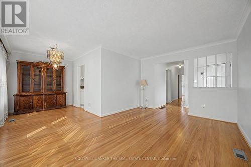 33 Danish Crescent, Toronto, ON - Indoor Photo Showing Other Room