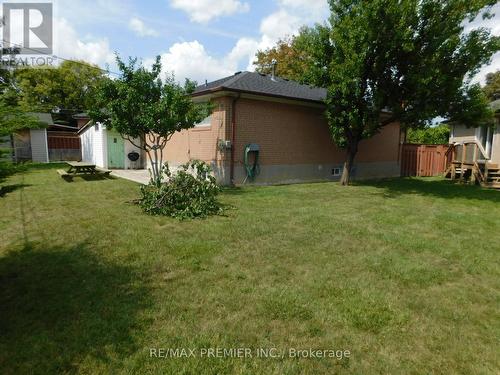 5 Valois Court, Toronto, ON 