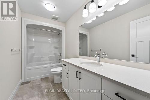 15 - 49 Royal Dornoch Drive, St. Thomas, ON - Indoor Photo Showing Bathroom