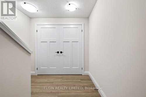 15 - 49 Royal Dornoch Drive, St. Thomas, ON - Indoor Photo Showing Other Room