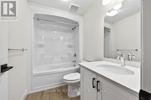 15 - 49 Royal Dornoch Drive, St. Thomas, ON - Indoor Photo Showing Bathroom