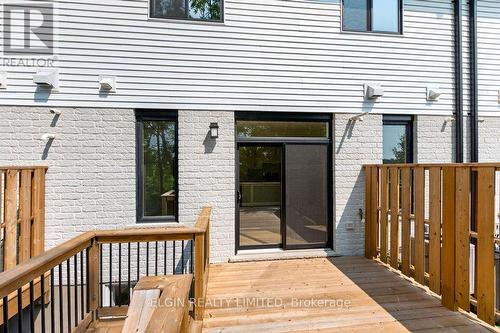 15 - 49 Royal Dornoch Drive, St. Thomas, ON - Outdoor With Exterior