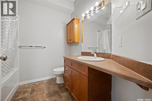 4573 Padwick Road, Regina, SK - Indoor Photo Showing Bathroom