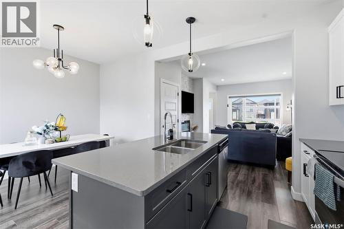 605 Feheregyhazi Boulevard, Saskatoon, SK - Indoor Photo Showing Kitchen With Double Sink