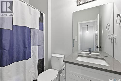 605 Feheregyhazi Boulevard, Saskatoon, SK - Indoor Photo Showing Bathroom