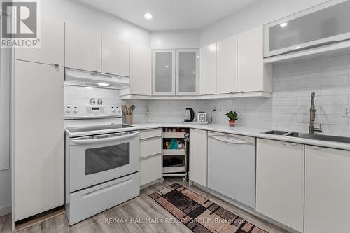 1446 Deavy Way, Ottawa, ON - Indoor Photo Showing Kitchen
