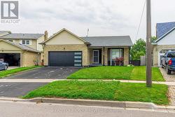 326 PRINCE OF WALES DRIVE Whitby, ON L1N 6M9