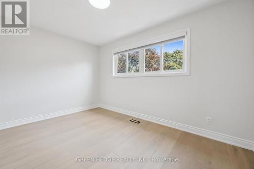 385 Village Crescent, Kitchener, ON - Indoor Photo Showing Other Room