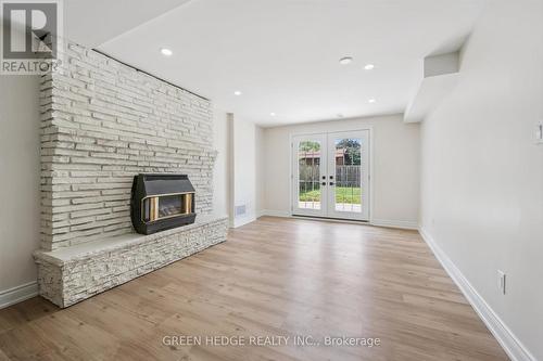 385 Village Crescent, Kitchener, ON - Indoor Photo Showing Living Room With Fireplace
