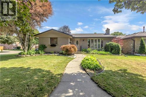 26 PENNY Lane  Brantford, ON N3R 5Y4