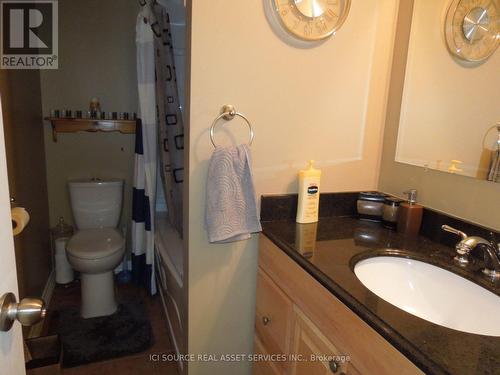 129 Ormond Drive, Oshawa, ON - Indoor Photo Showing Bathroom