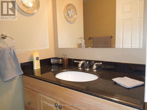 129 Ormond Drive, Oshawa, ON - Indoor Photo Showing Bathroom