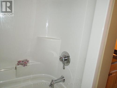 129 Ormond Drive, Oshawa, ON - Indoor Photo Showing Bathroom