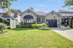 65 KIMBERWICK CRESCENT  Ottawa, ON K1V 0W6