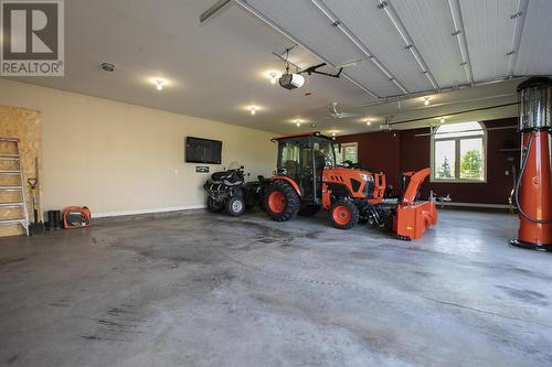 1178 Third Lin, Sault Ste. Marie, ON - Indoor Photo Showing Garage