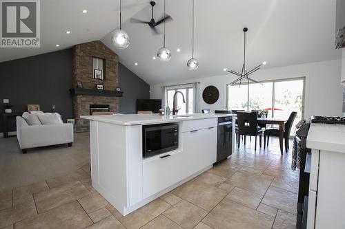 1178 Third Lin, Sault Ste. Marie, ON - Indoor Photo Showing Kitchen