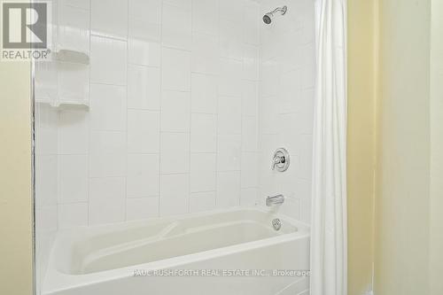 Unit A- 4 Piece Bathroom - 978 Admiral Avenue, Ottawa, ON - Indoor Photo Showing Bathroom
