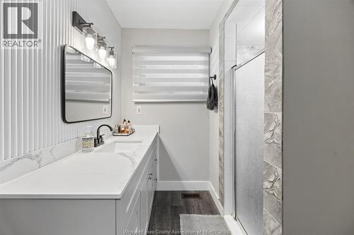 629 Labute, Tecumseh, ON - Indoor Photo Showing Bathroom
