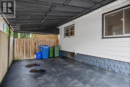 629 Labute, Tecumseh, ON - Indoor Photo Showing Garage