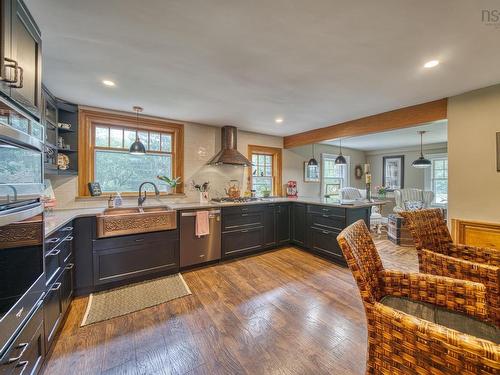261 Edgewater Street, Mahone Bay, NS - Indoor Photo Showing Kitchen With Double Sink