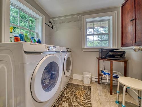 261 Edgewater Street, Mahone Bay, NS - Indoor Photo Showing Laundry Room