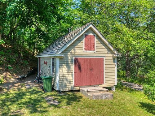261 Edgewater Street, Mahone Bay, NS - Outdoor