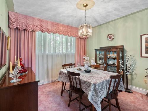 39 Robert Drive, Dartmouth, NS - Indoor Photo Showing Dining Room