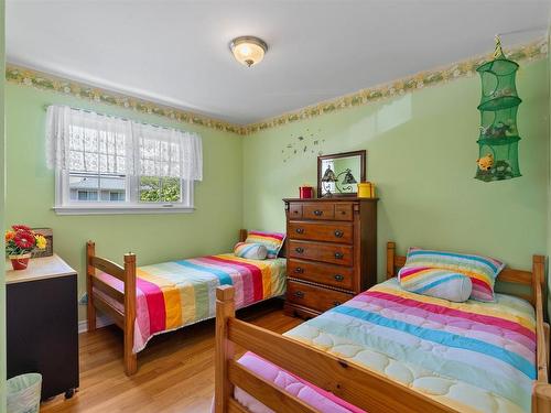 39 Robert Drive, Dartmouth, NS - Indoor Photo Showing Bedroom