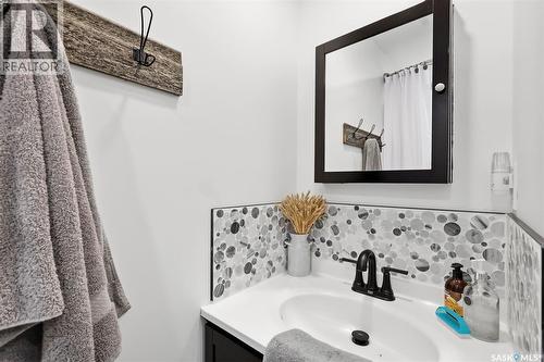 Rural Address / Naismith Acreage, Young, SK - Indoor Photo Showing Bathroom