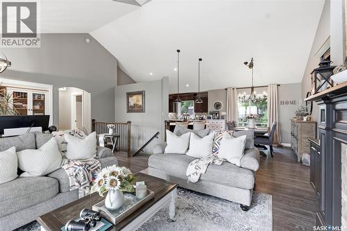 Rural Address / Naismith Acreage, Young, SK - Indoor Photo Showing Living Room