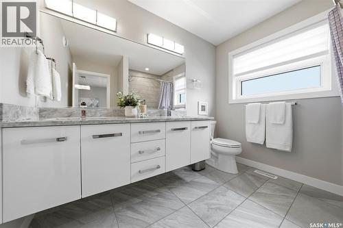 130 Boykowich Bend, Saskatoon, SK - Indoor Photo Showing Bathroom