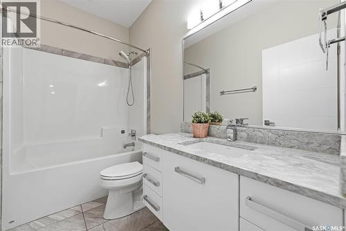 130 Boykowich Bend, Saskatoon, SK - Indoor Photo Showing Bathroom