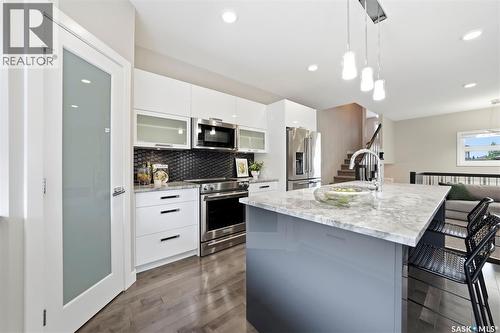 130 Boykowich Bend, Saskatoon, SK - Indoor Photo Showing Kitchen With Upgraded Kitchen