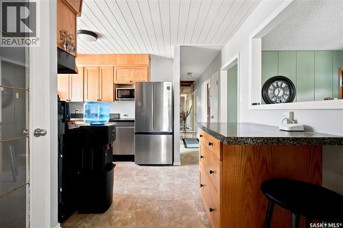 323 Toronto Street N, Regina, SK - Indoor Photo Showing Kitchen