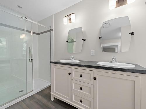 7 Copperhead Road, Fall River, NS - Indoor Photo Showing Bathroom