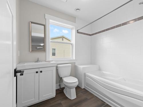 7 Copperhead Road, Fall River, NS - Indoor Photo Showing Bathroom
