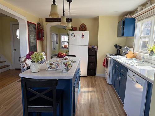 50 Rose Avenue, Trenton, NS - Indoor Photo Showing Kitchen